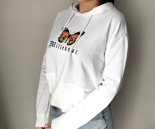 BEYAZ SWEATSHİRT