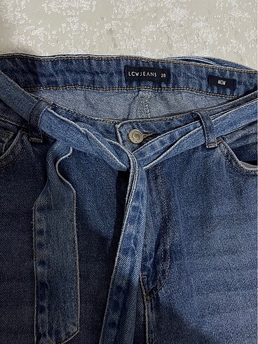 LC Waikiki Mom jean