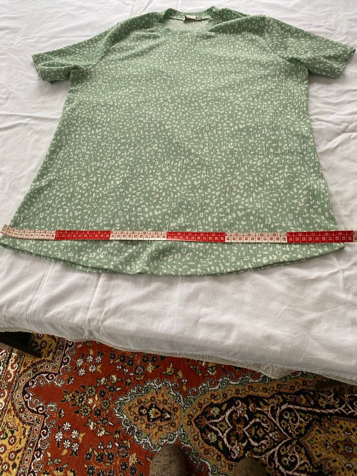 Yeşil Baskılı Düğmeli Hamile Bluzu - Görsel 2