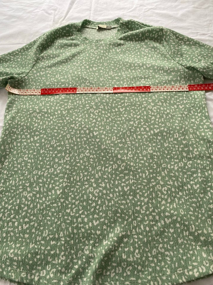 Yeşil Baskılı Düğmeli Hamile Bluzu - Görsel 3