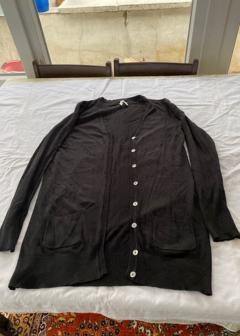 Düğmeli Siyah V Yaka Kadın Hırka - Görsel 5