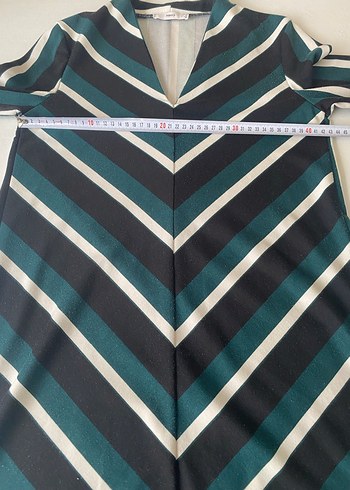 Çizgili V Yaka Midi Triko Elbise - Görsel 5