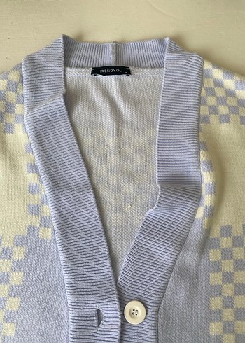 Düğmeli Beyaz Midi Kadın Hırka - Görsel 7