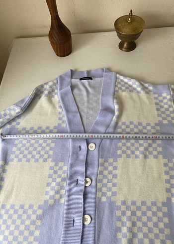 Düğmeli Beyaz Midi Kadın Hırka - Görsel 4