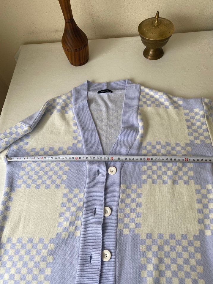 Düğmeli Beyaz Midi Kadın Hırka - Görsel 4