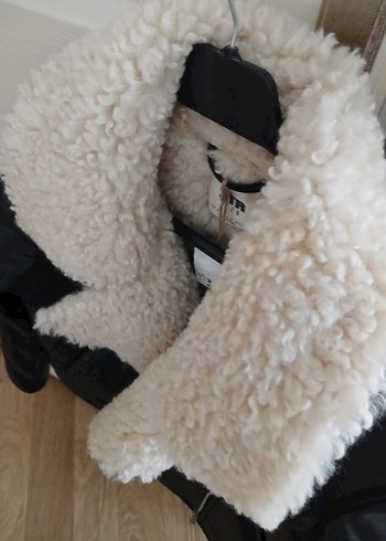 Kürk Detaylı Siyah Deri Biker Ceket - Görsel 4