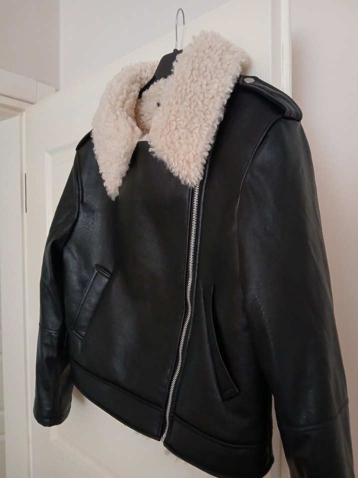 Kürk Detaylı Siyah Deri Biker Ceket - Görsel 2