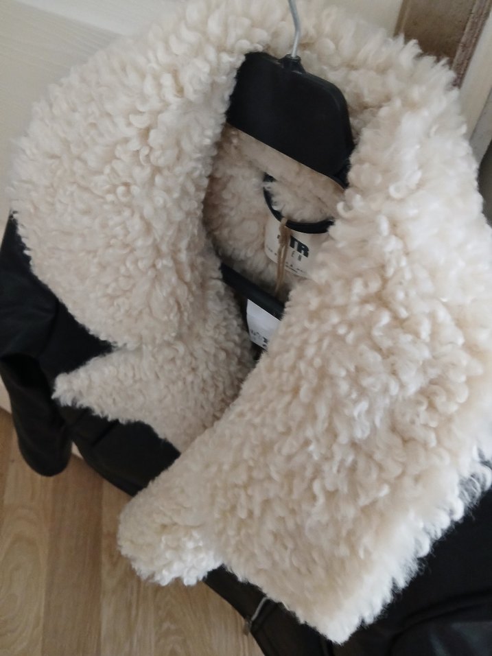 Kürk Detaylı Siyah Deri Biker Ceket - Görsel 4