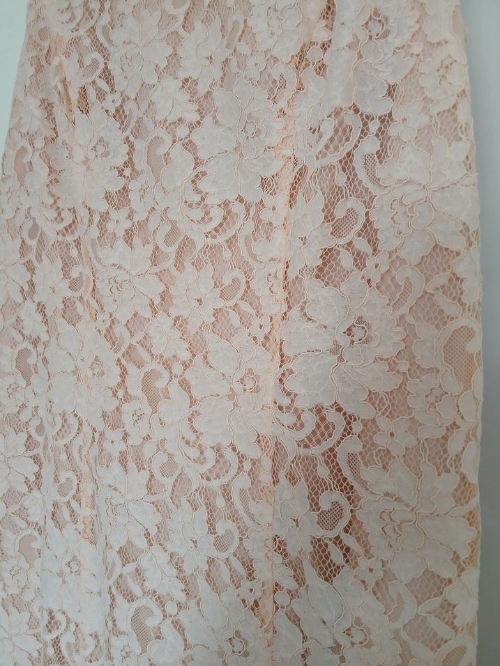 Dantel Detaylı Bej Midi Elbise - Görsel 2