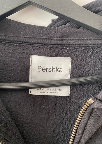 Bershka Siyah Fermuarlı hırka - Görsel 2