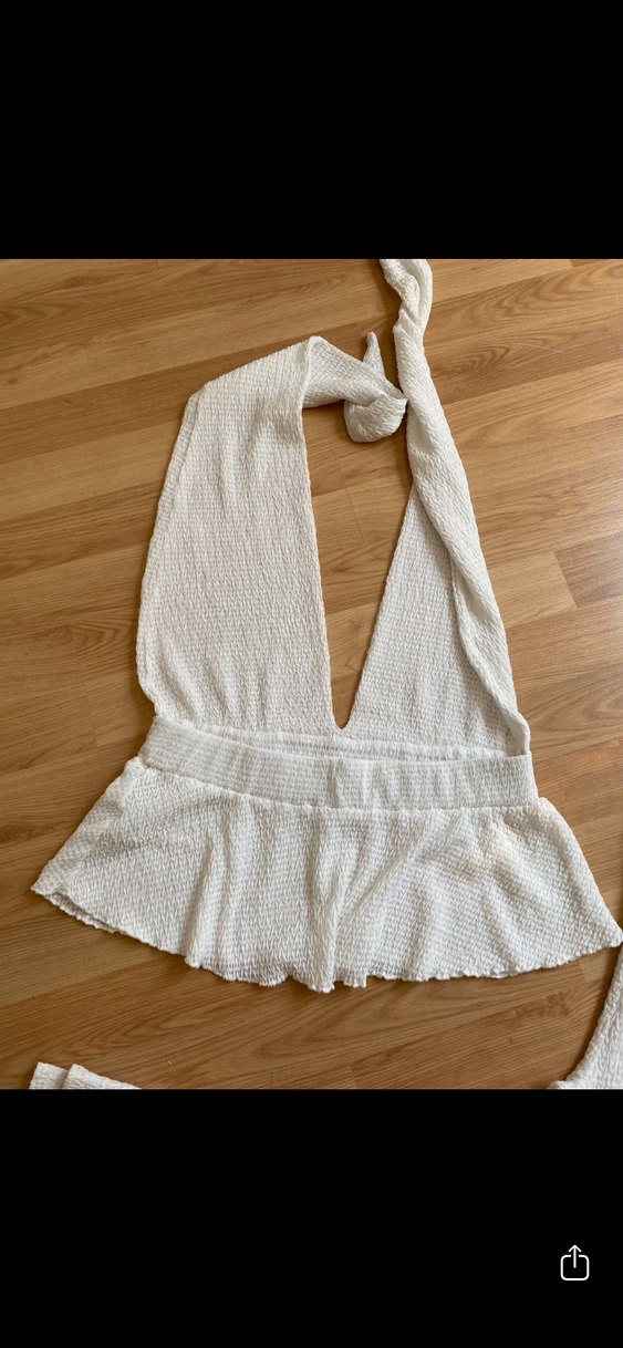 Beyaz Askılı Takım - Görsel 3