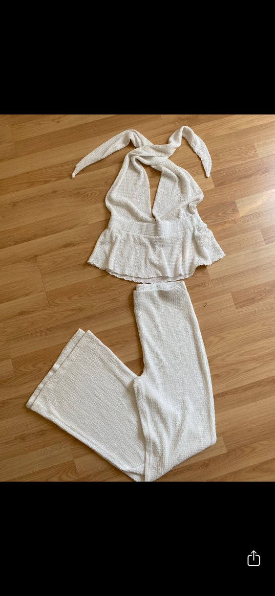 Beyaz Askılı Takım - Görsel 2