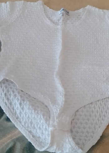 m Beden Düğmeli V Yaka Beyaz Kadın Kısa Kollu çıtçıtlı body