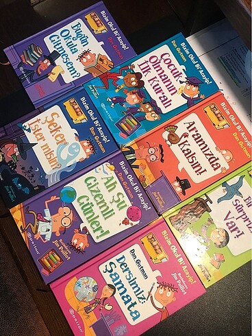 Bizim okul bi acayip 7 kitap set
