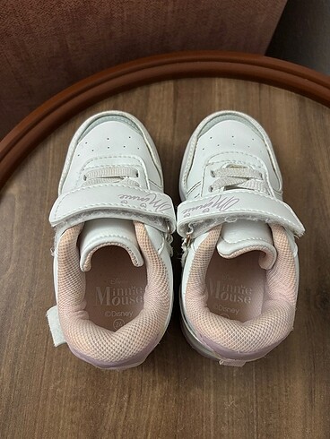 LC Waikiki Kız bebek spor ayakkabı