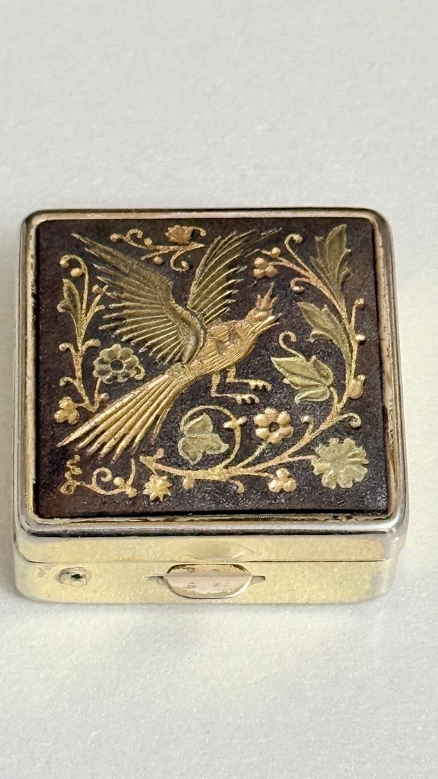 TOLEDO ALTIN KAKMA ENFIYE KUTUSU - Görsel 2