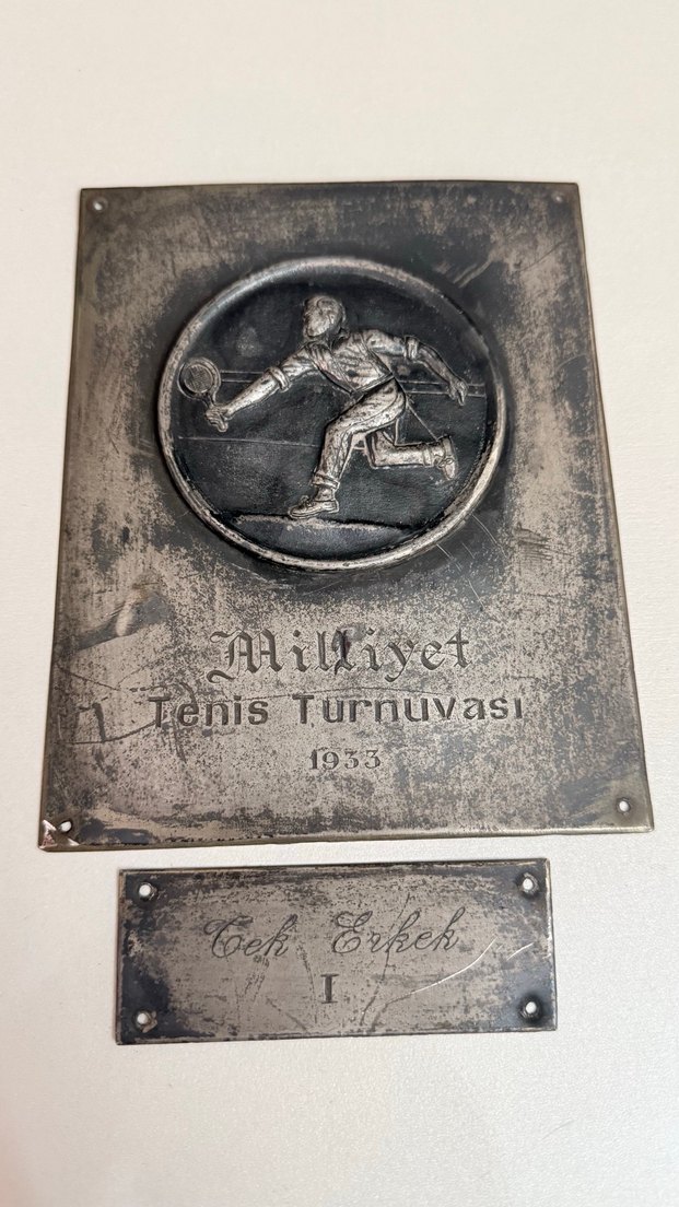 TENİS TURNUVASI 1933 GÜMÜŞ MADALYASI - Görsel 2