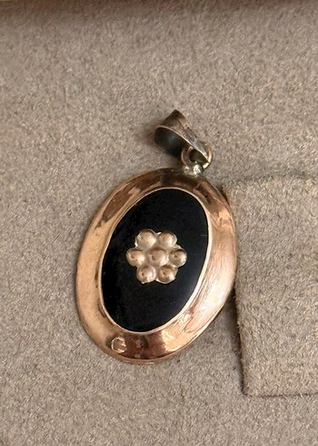 14 AYAR ALTIN SİYAH MİNE İŞLEMELİ KOLYE - Görsel 5