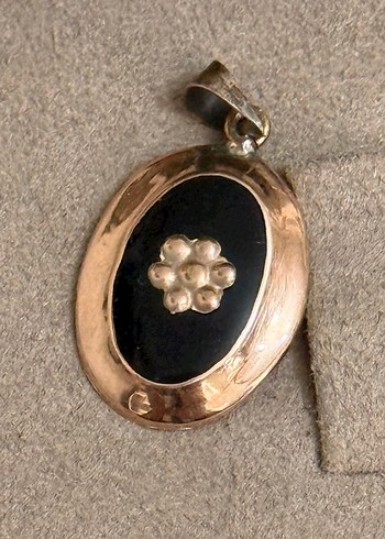 14 AYAR ALTIN SİYAH MİNE İŞLEMELİ KOLYE - Görsel 4