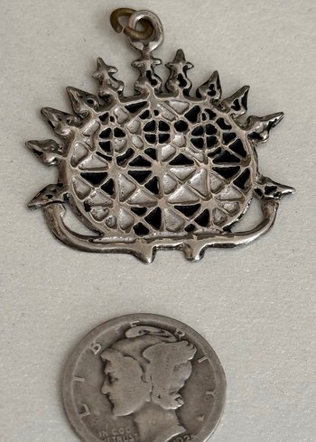 HİTİT GÜNEŞİ GÜMÜŞ KOLYE MİNE İŞLEMELİ - Görsel 2