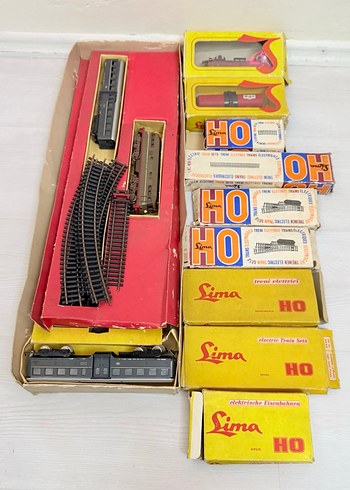 Lima HO Ölçekli Renkli Model Tren Seti