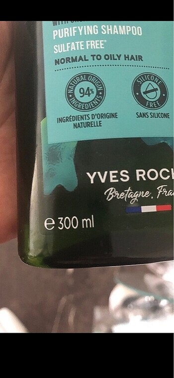 Yves Rocher Yves Rocher yağlı saçlar için şampuan bir adet
