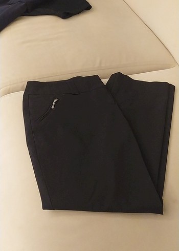 Kadın Siyah Midi Kumaş Pantolon