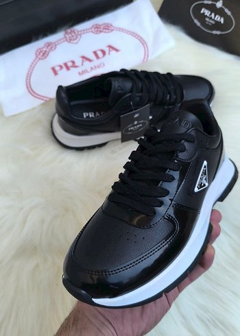 Prada 43