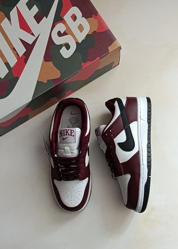 40 Beden Nike DUNK LOW Kadın Spor Ayakkabı