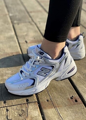 EFSANE MODEL NEW BALANCE 530