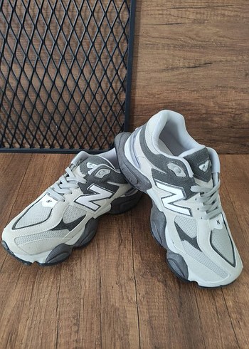38 Beden gri Renk TEK SEFERLİK GELEN RENK NEWBALANCE