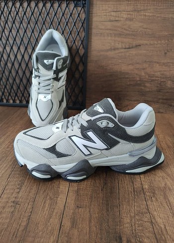 TEK SEFERLİK GELEN RENK NEWBALANCE
