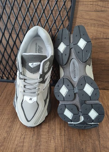 38 Beden TEK SEFERLİK GELEN RENK NEWBALANCE