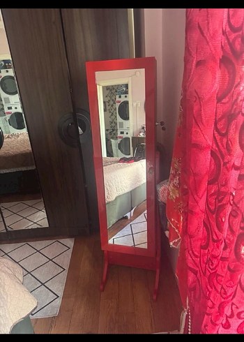  Beden Takı dolabı aynalı