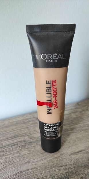 L'Oréal Paris Infaillible 24H Matte Cover Yüksek Kapatıcı Fondöt