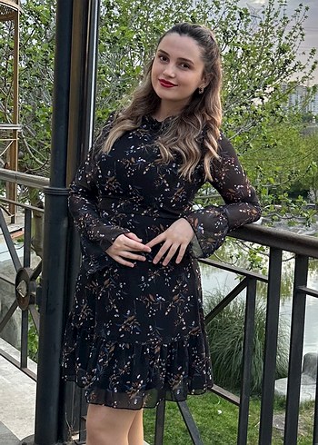 Dantel Detaylı Siyah elbise - Görsel 2