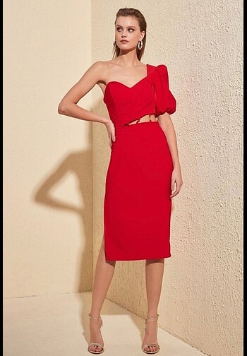 Trendyolmilla tek omuz kırmızı elbise