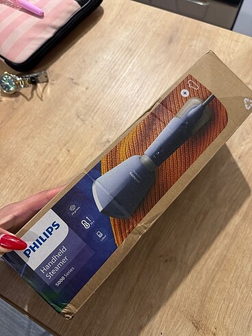 PHİLİPS 5000 dikey ütü buharli duzlestirici