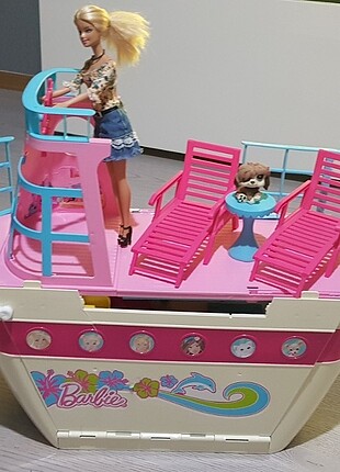 Barbie gemisi barbie oyincak