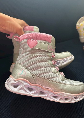 Skechers bot Kız Çocuk Pembe Kalp Detaylı Bot