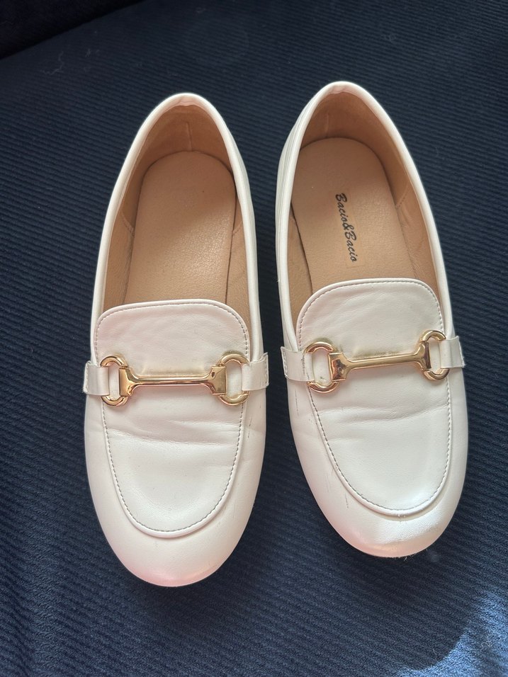 Kız Çocuk Beyaz Tokalı Loafer Ayakkabı - Görsel 2