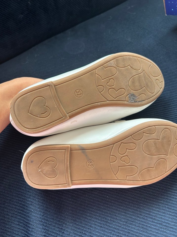 Kız Çocuk Beyaz Tokalı Loafer Ayakkabı - Görsel 3