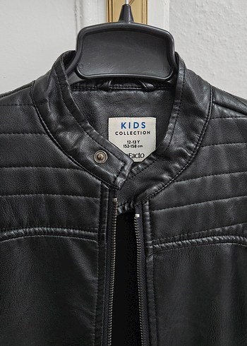 Erkek Çocuk Taş Gibi Deri Ceket - Görsel 3