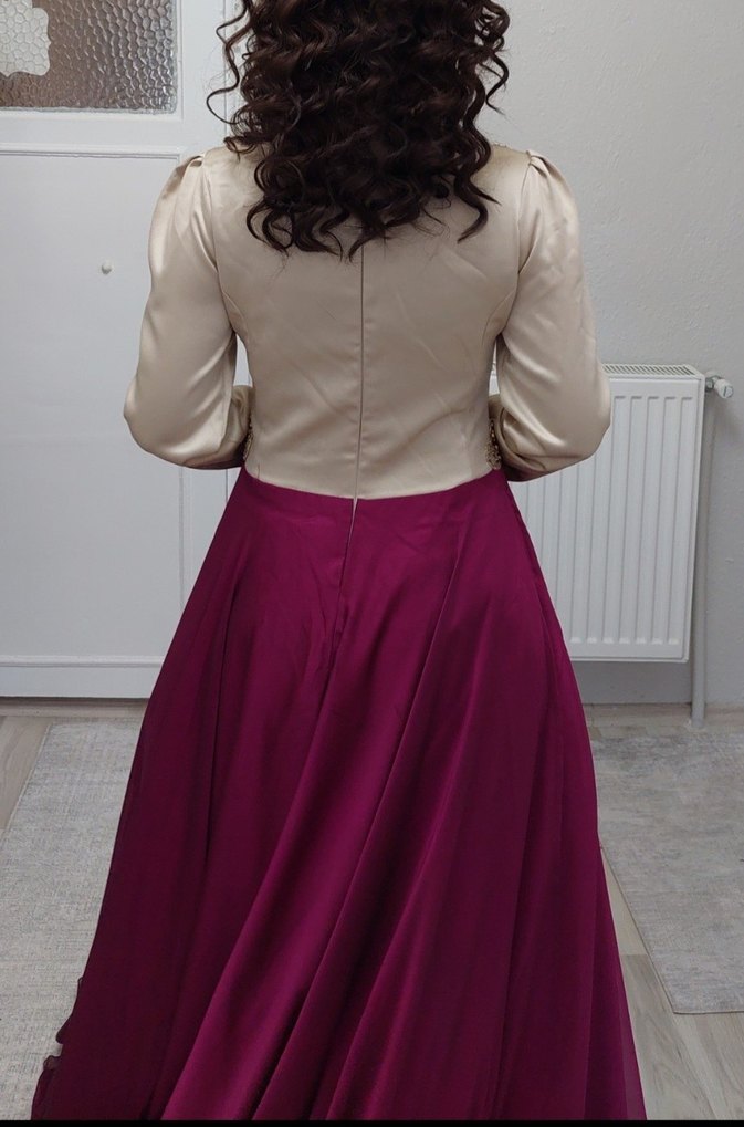 Uzun Mor İşlemeli Kadın Abiye - Görsel 3