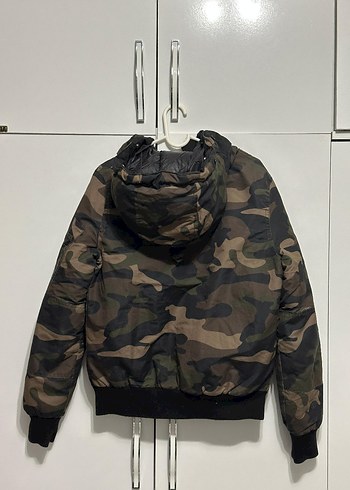 Bershka kalın mont - Görsel 2