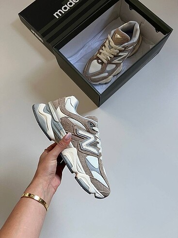 New Balance 9060 Driftwood