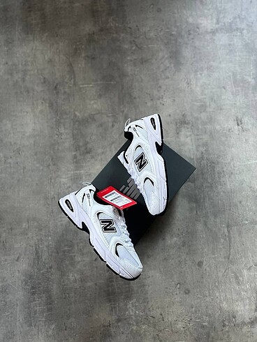 New Balance New Balance 530 ?White Black(36-45)