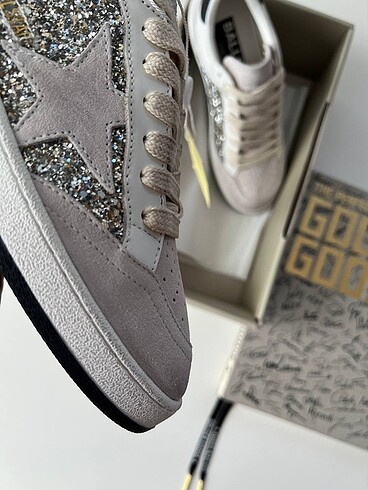 36 Beden beyaz Renk Golden Goose ( 36-40 Arası Numaralar )