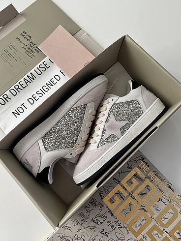 Golden Goose ( 36-40 Arası Numaralar )