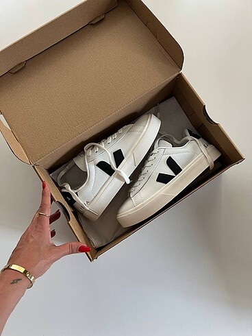 39 Beden beyaz Renk VEJA CAMPO WHİTE (36-45 arası numaralar)
